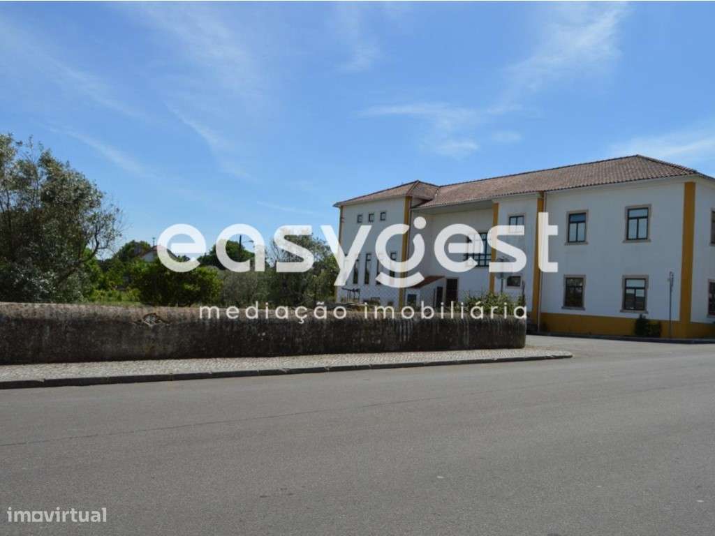 Terreno no centro da vila com possibilidade de construção - Grande imagem: 5/14