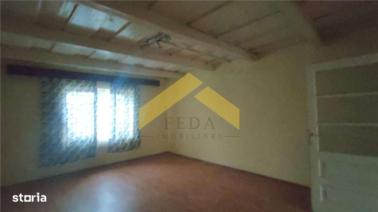 Casa cu teren 1757 mp in Sambateni de vanzare-7