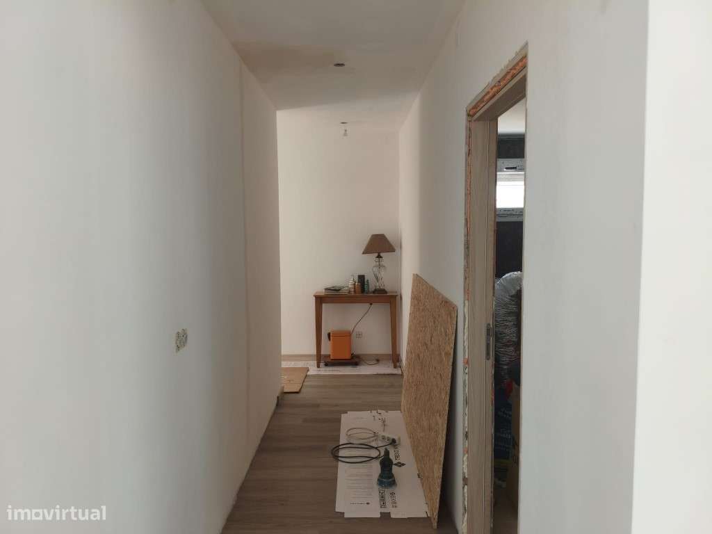 MORADIA T4 TÉRREA A ESTREAR - CASAIS DOS BRITOS - AZAMBUJA-19