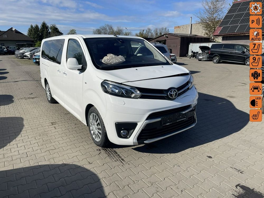 Toyota ProAce 2,0-l-D-4D L1 (8-Si.) Autm Family 2022