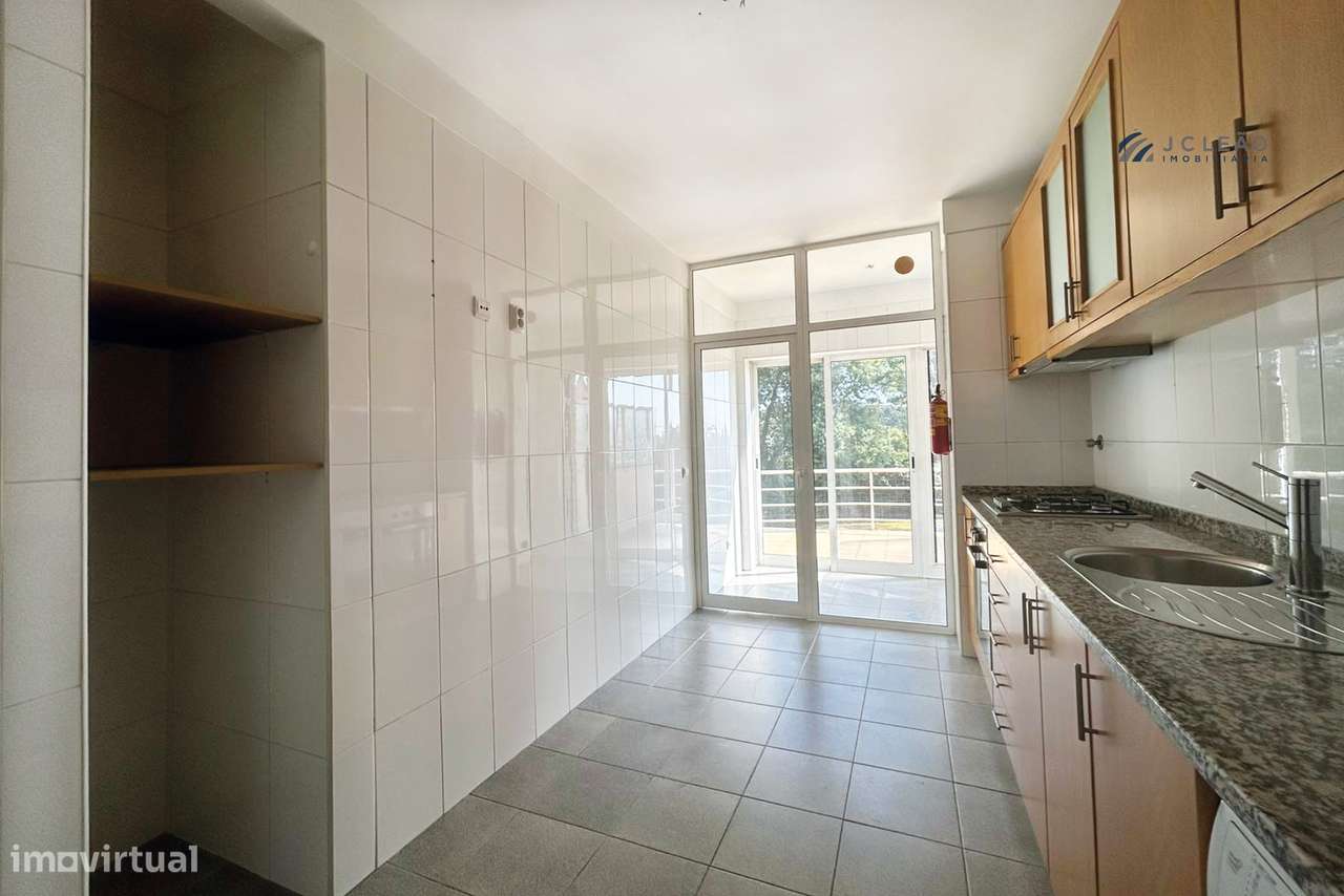 Apartamento T2 Venda em Ermesinde,Valongo - Grande imagem: 2/26