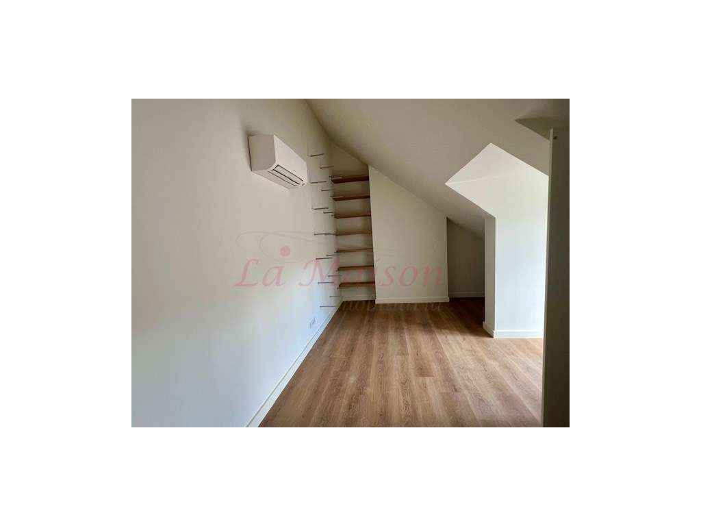3 Apartamentos T2+1-29