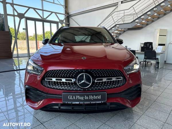 Mercedes-Benz GLA 250 e 8G-DCT AMG Line - 3