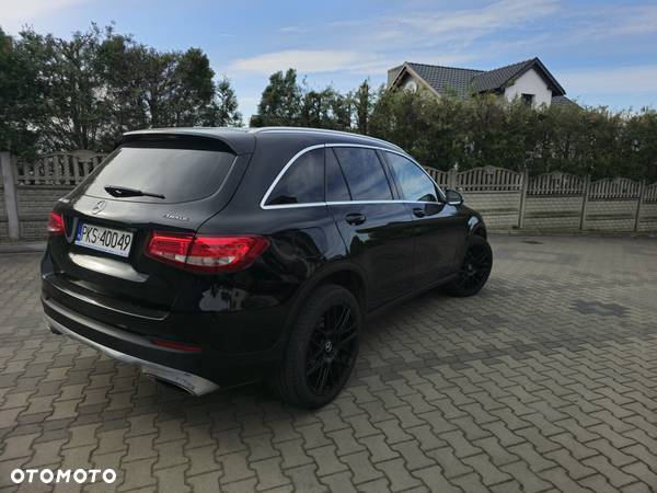 Mercedes-Benz GLC 300 4Matic 9G-TRONIC - 8