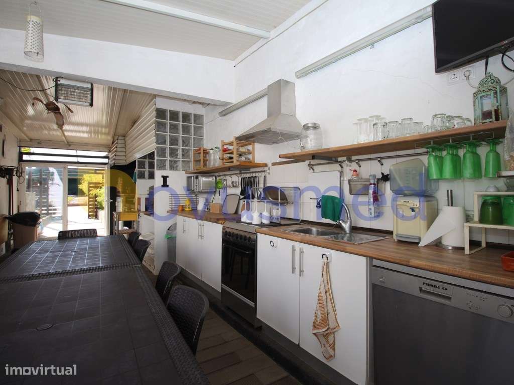 Moradia T4 com piscina, térrea perto da praia e do Golf dos Salgados-40