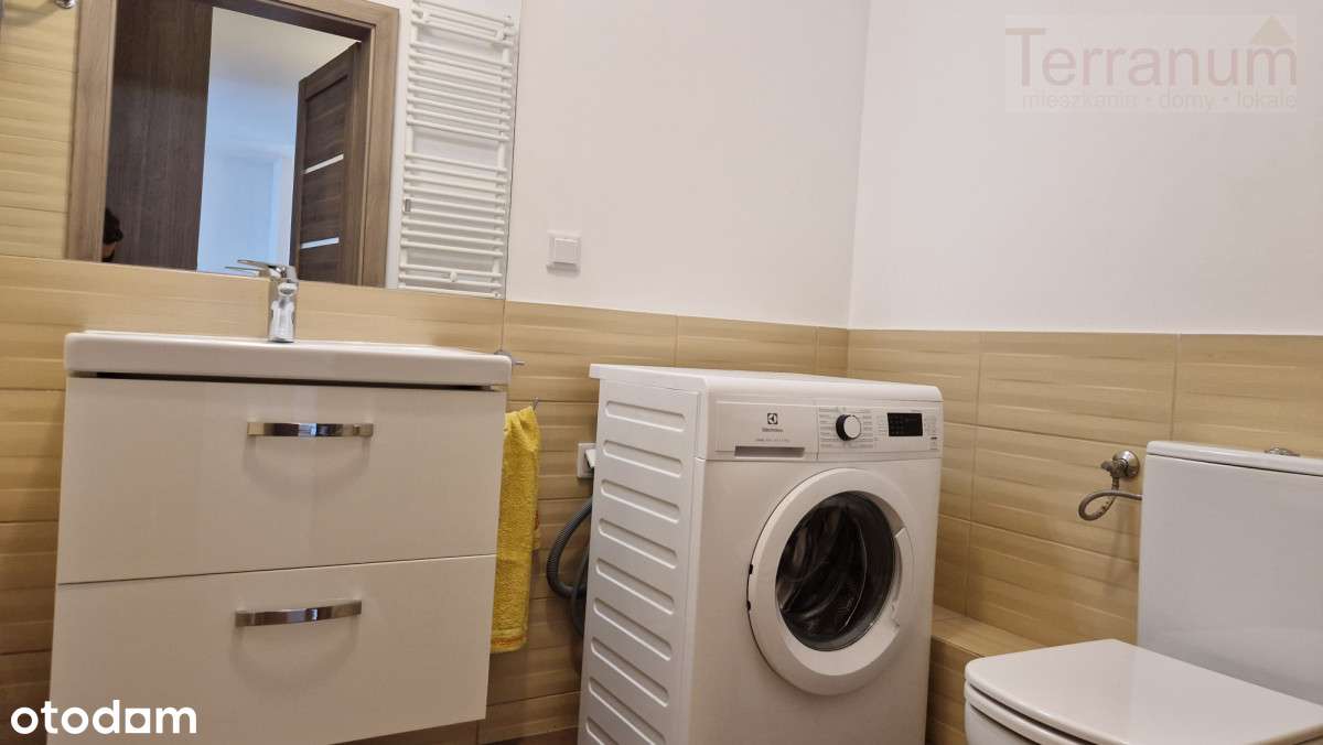 3 pokoje z miejscem postojowym Garażowa-8