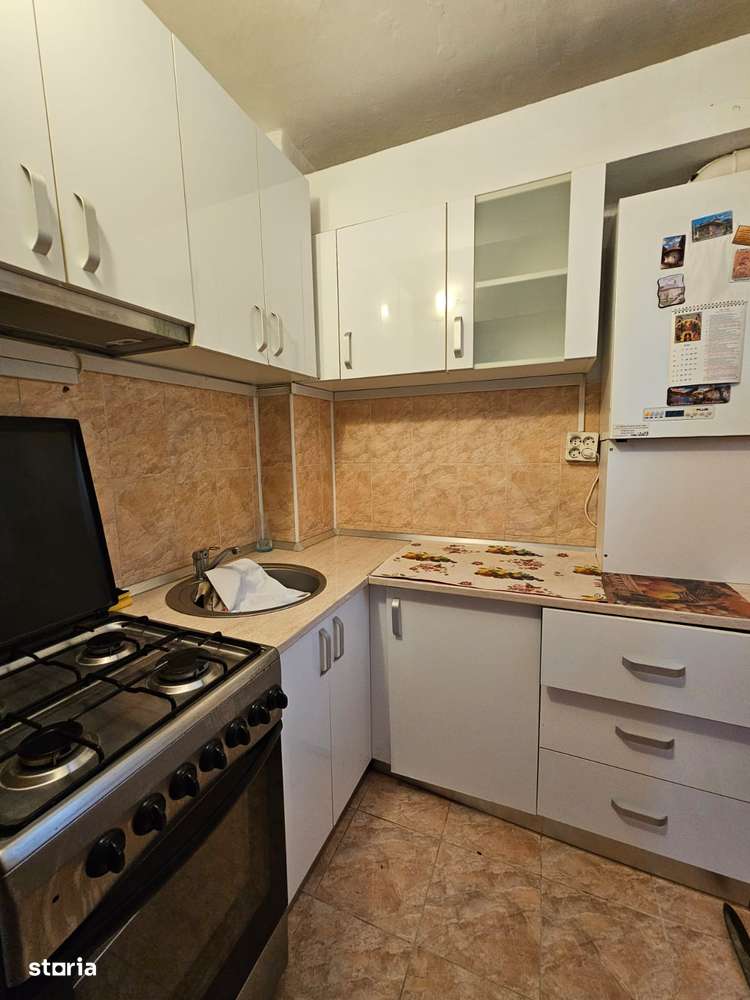 Apartament cu 2 camere, mobilat și utilat, parter - Imagine principală: 4/5