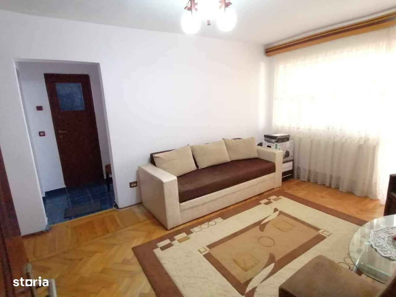 Apartament 2 camere cf 1 semidecomandat zona Micro 5