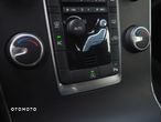 Volvo V60 D3 Momentum - 28