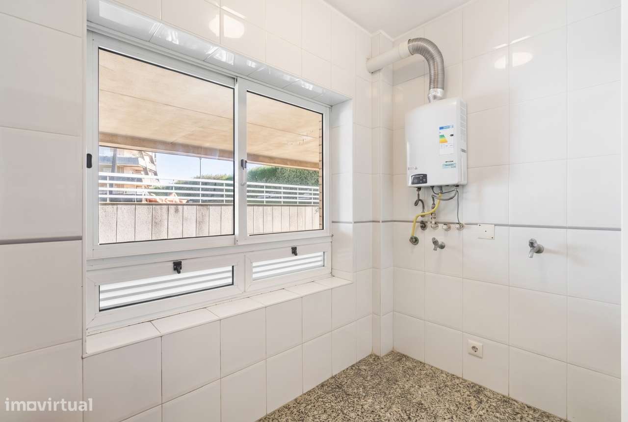 Apartamento T1 - Condomínio Fechado - Praia da Madalena-21