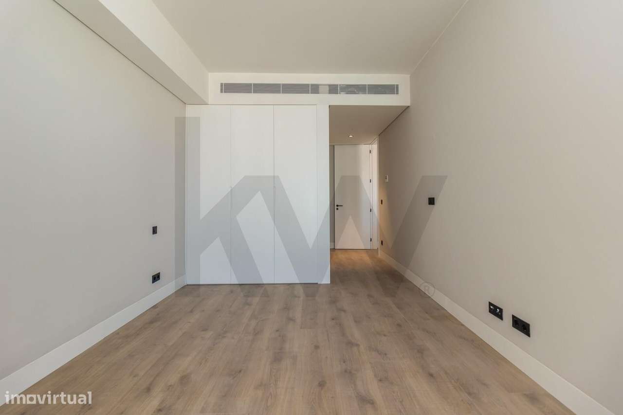 Apartamento T2 a estrear - 2 suítes - Terraço - Piscina- Garagem - Vis-13