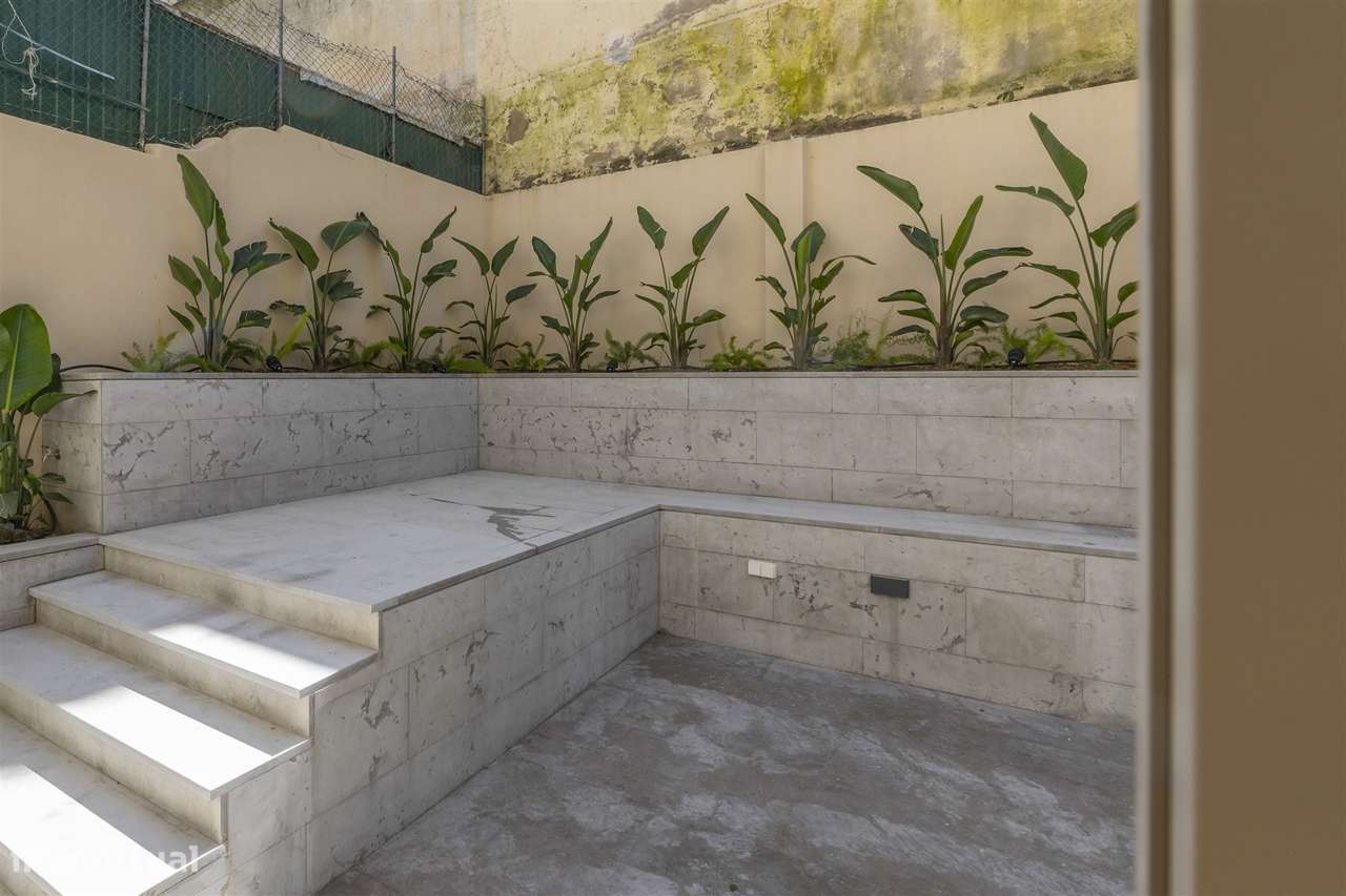Apartamento T3 nas Avenidas Novas, Lisboa-32