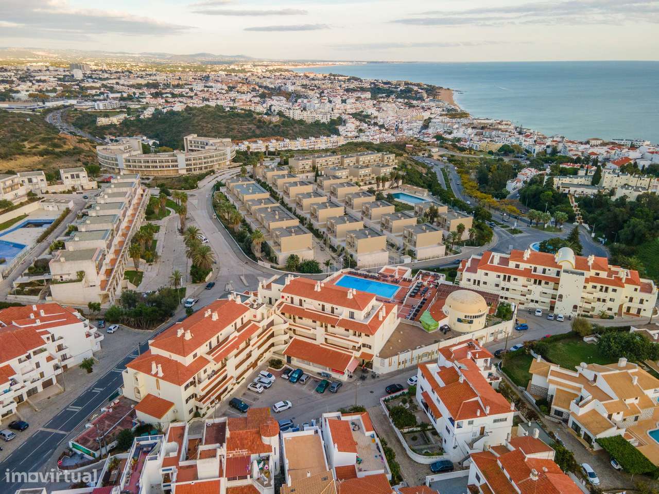 APARTAMENTO T0 em Albufeira Jardim 2, Vale de Santa Maria Albufeira.-3