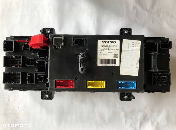 JEDNOSTKA STERUJĄCA PANEL BEZPIECZNIKÓW VOLVO FH 4 EURO 6 22620002 - 2