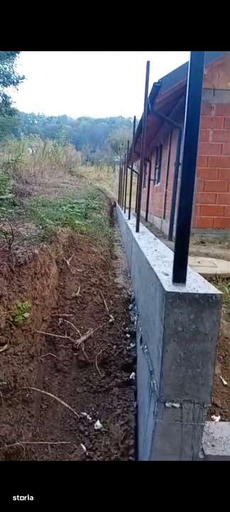 Casa P+1, Babana-Arges cu panouri si apa de izvor-3