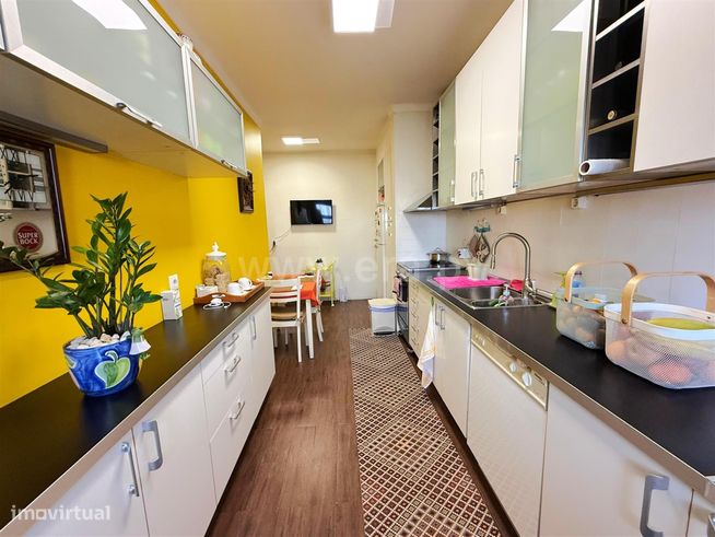 Apartamento T3 à venda em Monserrate-7