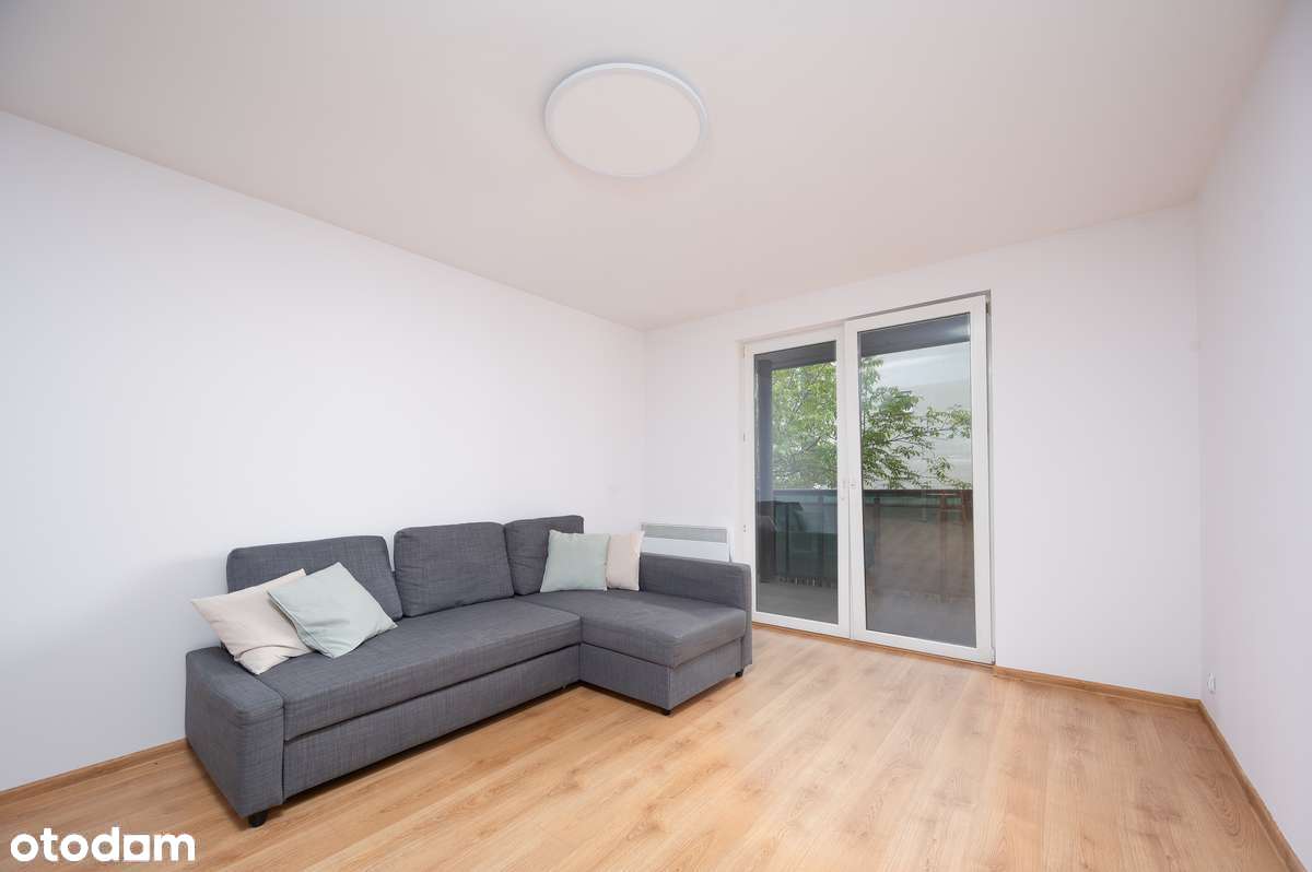 Przestronne 3 pokojowe mieszkanie na sprzedaż-3