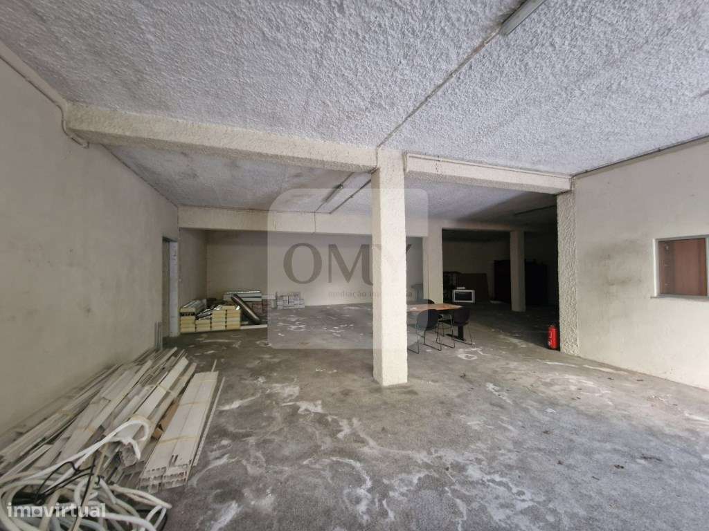 Armazém com 291,33 m2 ao Nosso Shoping em Vila Real - Grande imagem: 2/6