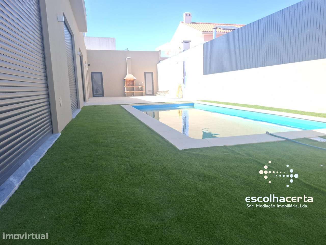 Moradia Térrea T4 Nova com Piscina Brejos Azeitão-16