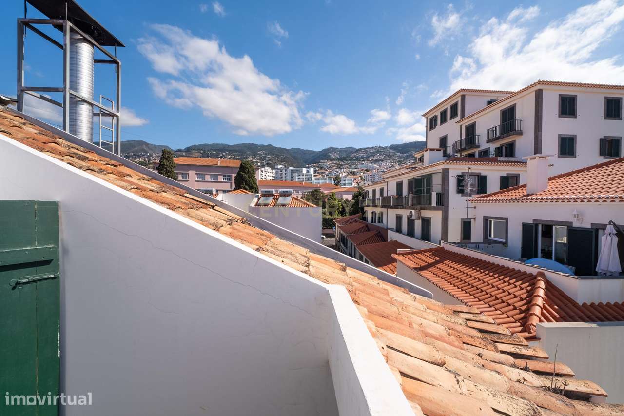 Prédio na Zona Velha do Funchal – Oportunidade de Investimento-43