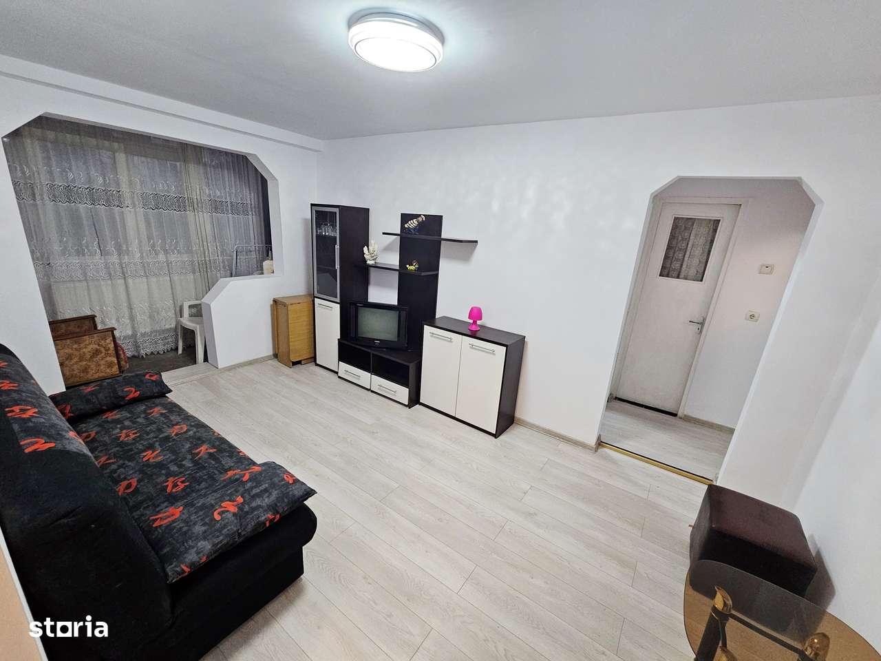 Apartament 3 camere, Micro 21, balcon - Imagine principală: 3/10