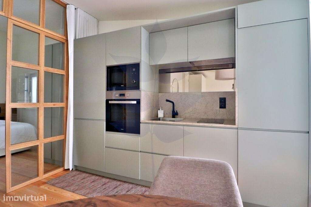 Apartamento T1 Mobilado e Equipado-3