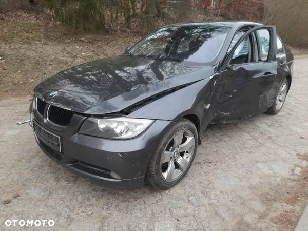 BMW Seria 3 320d - 4