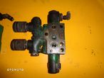 Sekcja blok hydrauliczny John Deere 5615F - 8