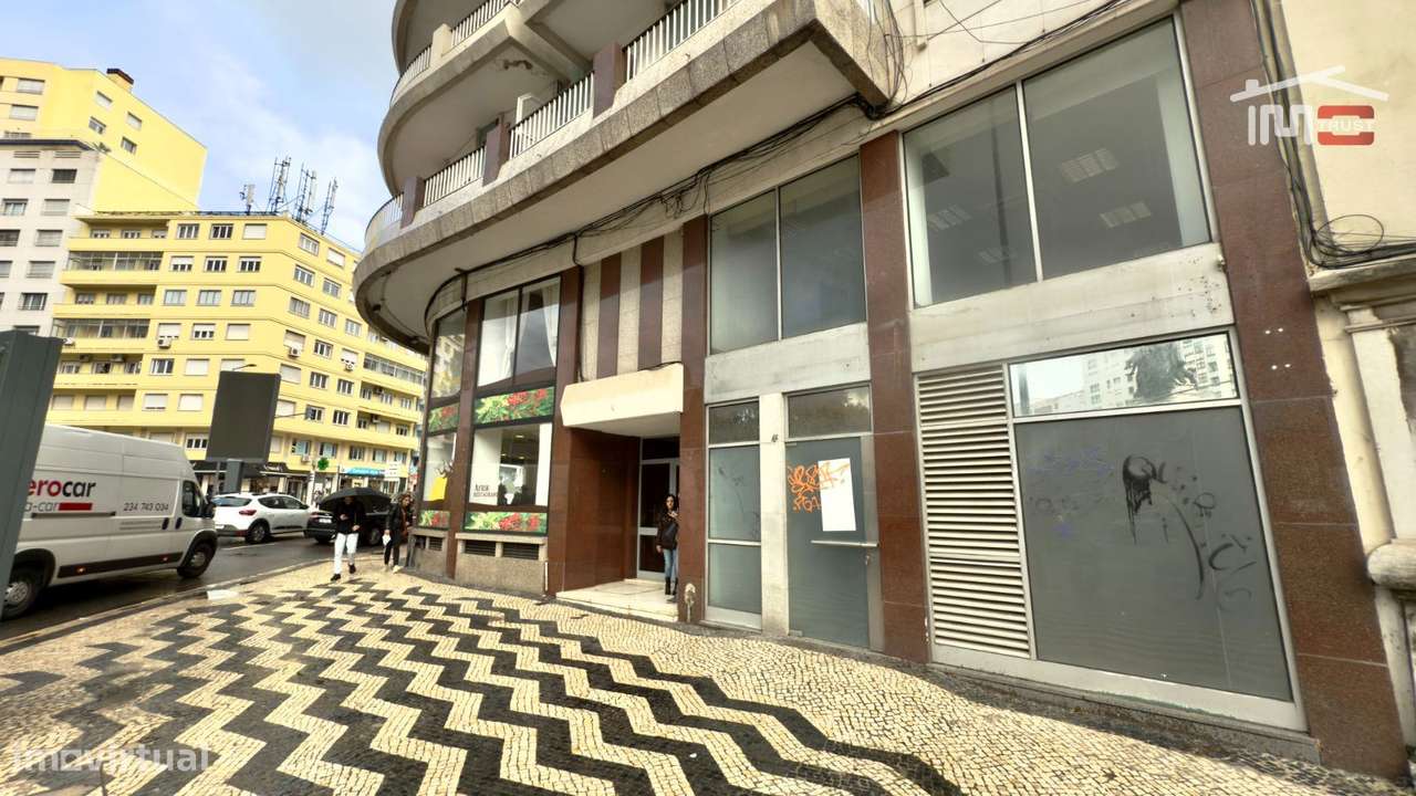 Fantástica Loja 3 Pisos Situada junto à Rotunda do Campo Grande - E... - Grande imagem: 2/35