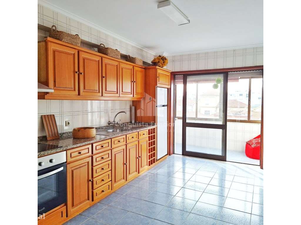 APARTAMENTO T3 | SÃO JOÃO DA MADEIRA| €265.000-17