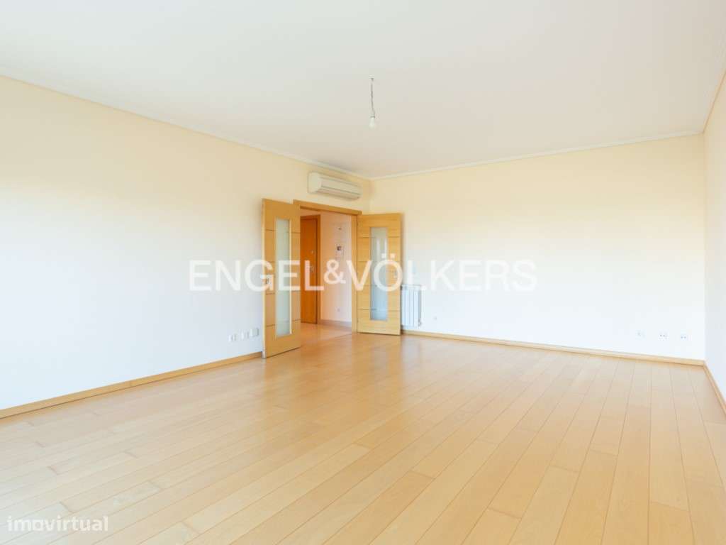 Luminoso T2 em Telheiras - Grande imagem: 5/33