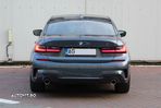 BMW Seria 3 318i Aut. M Sport - 11