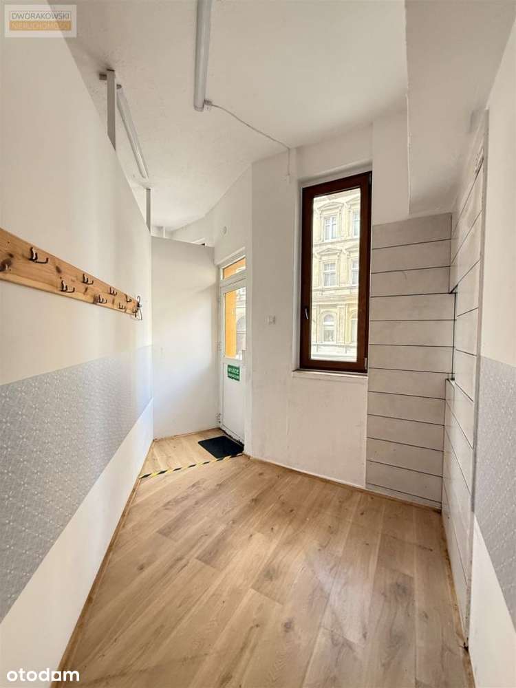 Lokal użytkowy w centrum miasta na sprzedaż-5