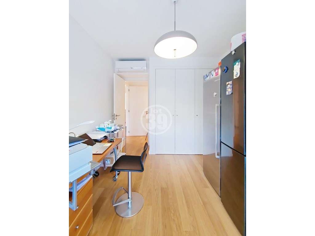 Fantástico apartamento com 3 quartos e inserido num bonito condomín...-7