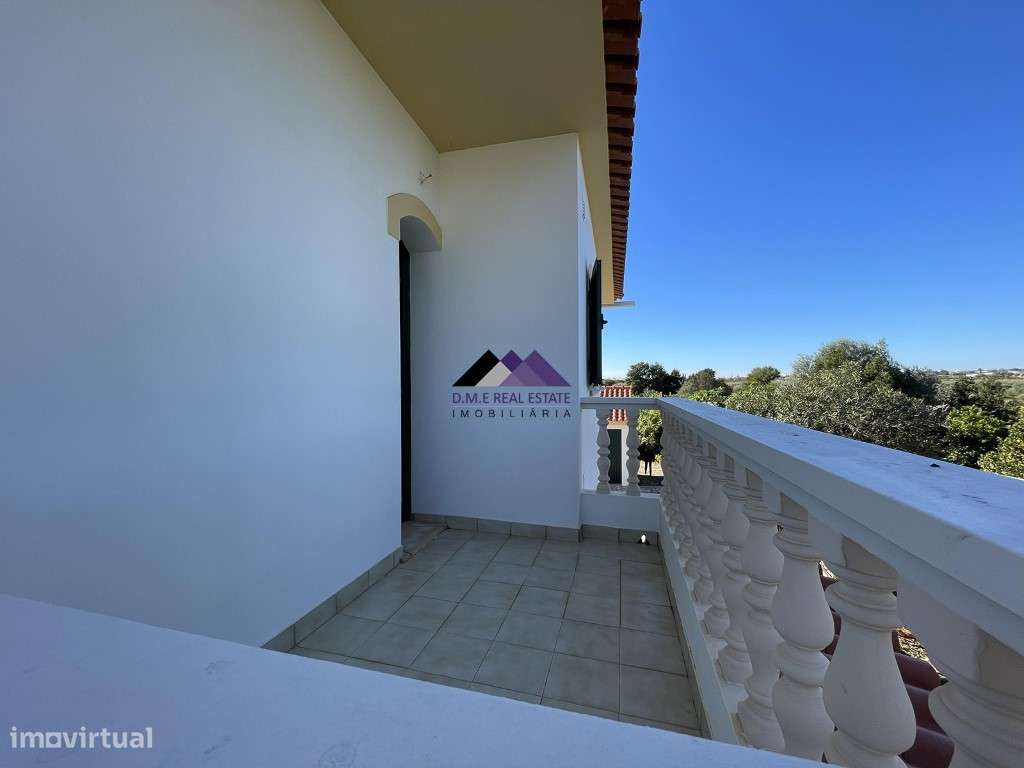 Moradia T3 c/ Piscina e Garagem-36
