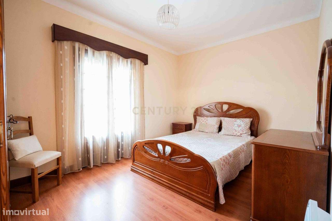 Vende-se Moradia T4 na Póvoa da Abraveia – Vila Nova de Poiares-5