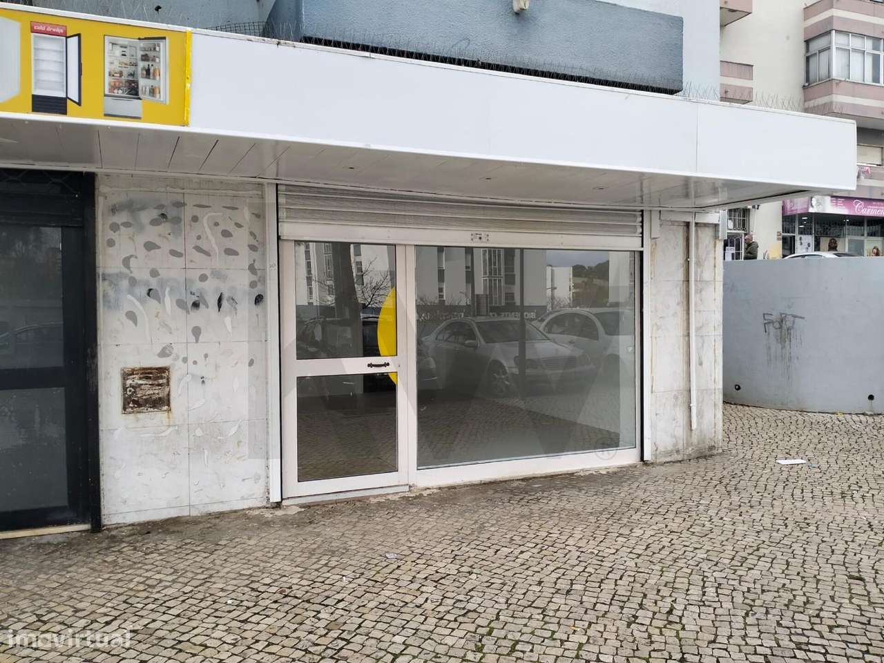 Loja com Montra Grande - Junto a Escola B+S, Laranjeiro - Grande imagem: 4/22