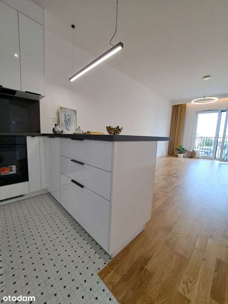 Wykończone nowe mieszkanie 3-pok Kórnicka!