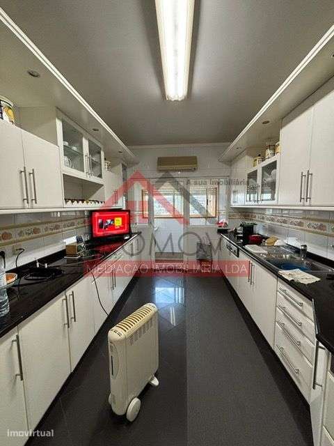 Apartamento T3 - Último Piso com Terraço no Centro Santo Tirso-8