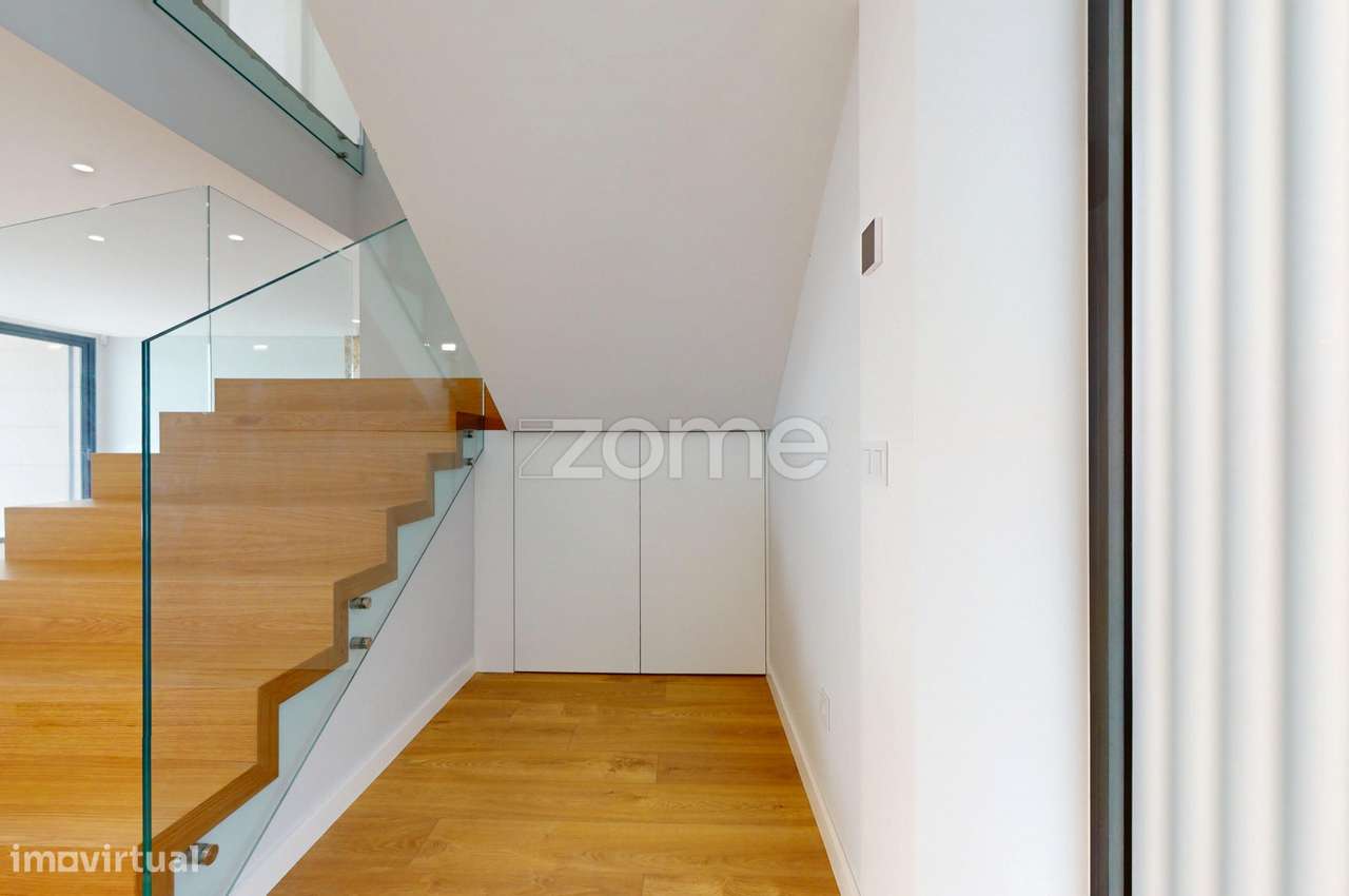 Moradia T3+1 a estrear, Abade de Neiva, Barcelos - Grande imagem: 3/33