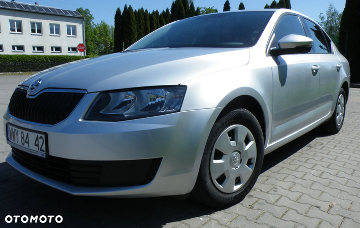 Skoda Octavia 1.6 TDI Active - 10