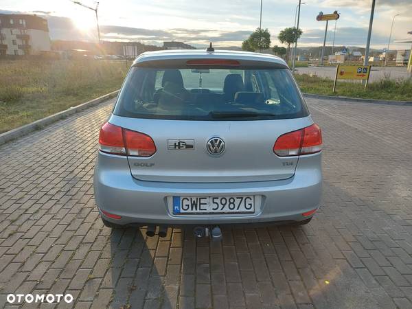 Volkswagen Golf VI 2.0 TDI Comfortline - 5