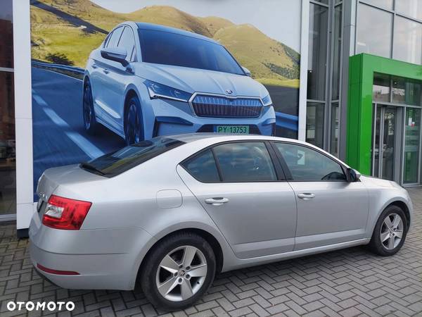 Skoda Octavia 1.6 TDI Ambition - 11