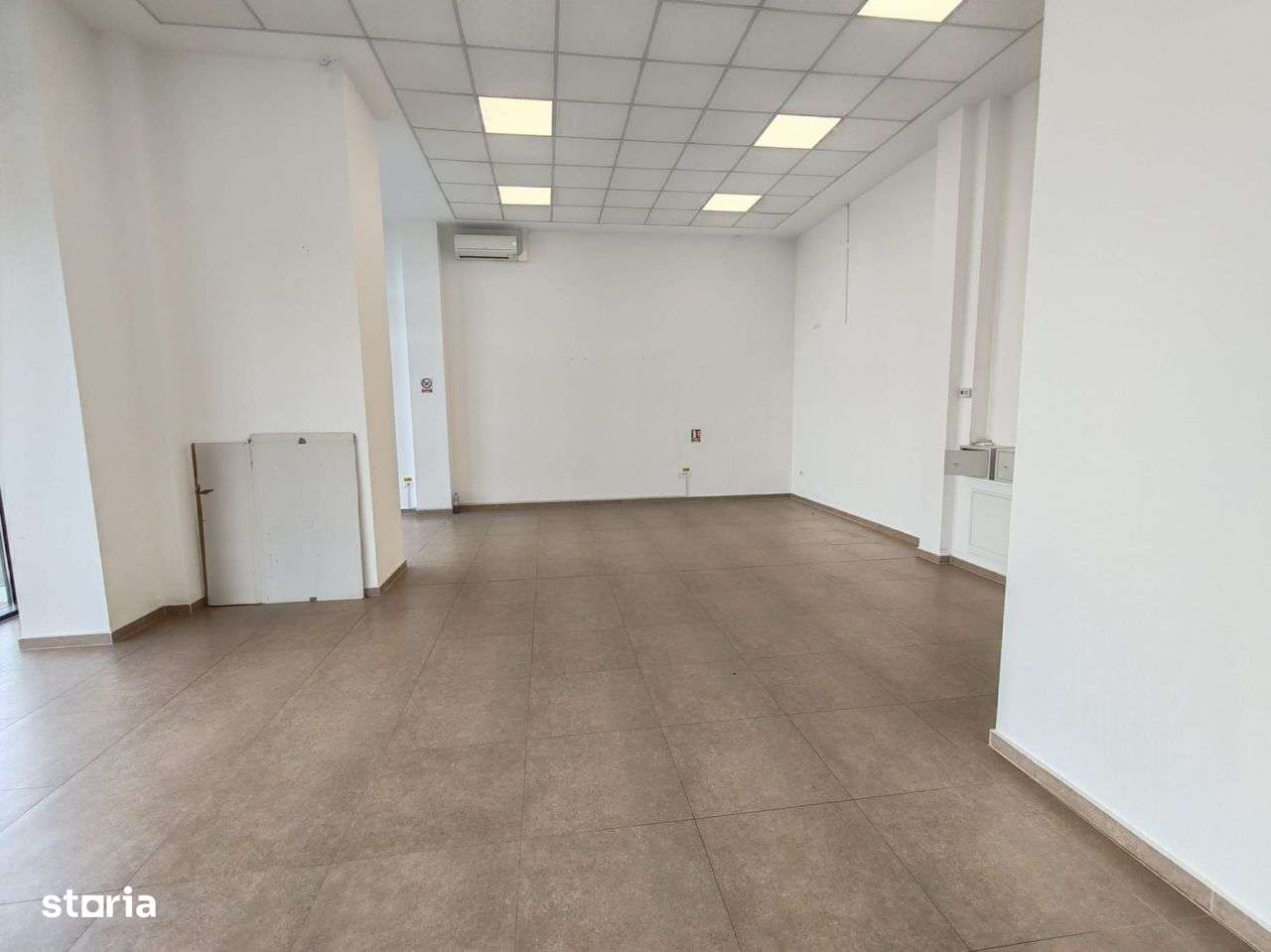 Spațiu Comercial în Coresi Avangarden - Imagine principală: 2/4