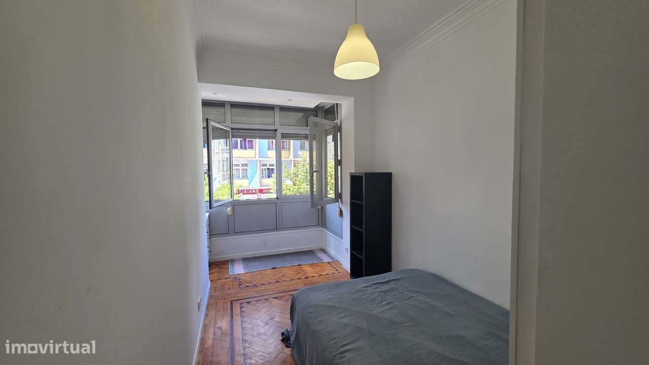 T3 Premium Remodelado no centro de lisboa com terraço Privado-12