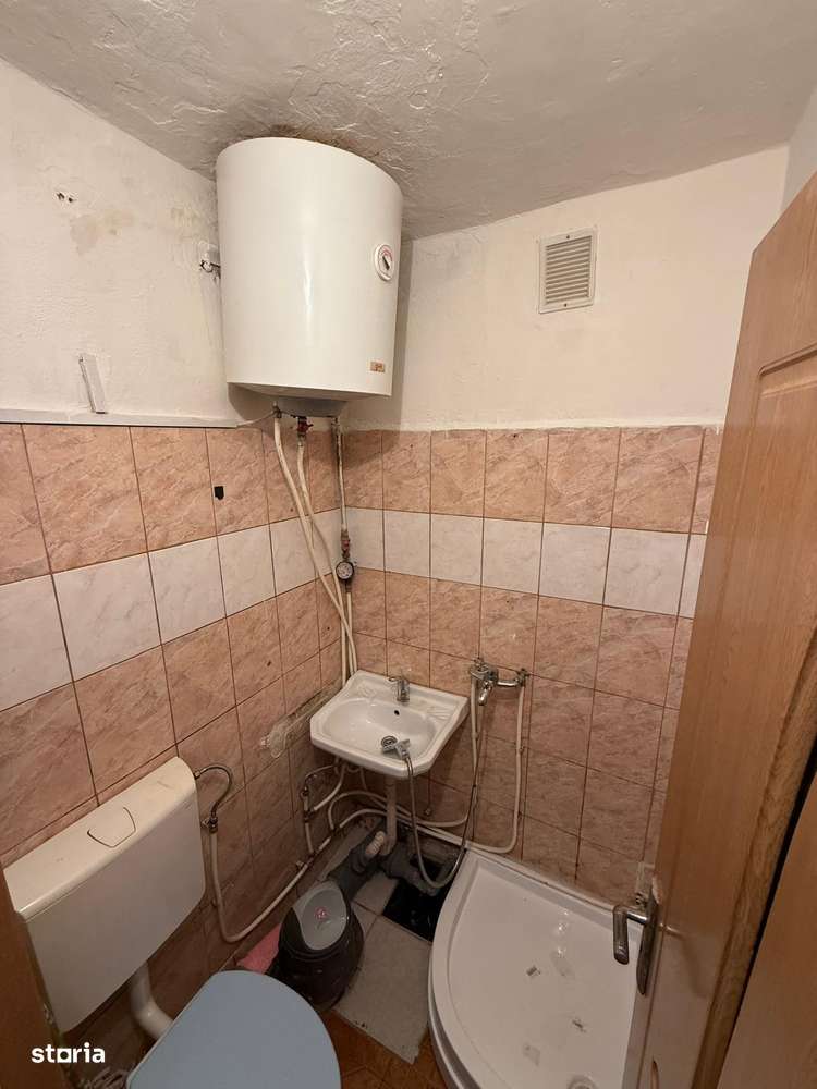 Garsoniera modesta, mobilata si utilata, Stadionului - Imagine principală: 4/7