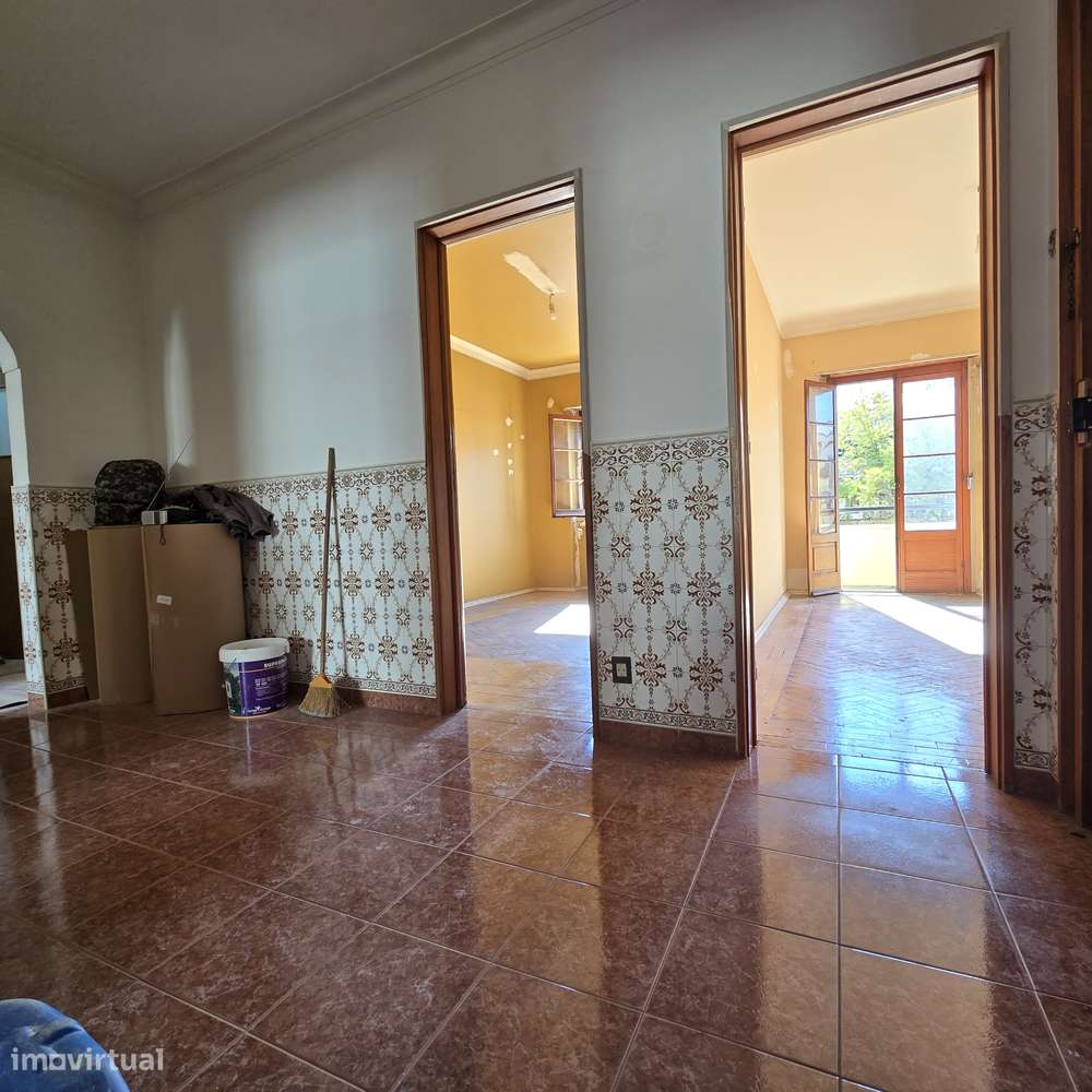 T4/T3 Renovado no Bairro do Liceu-21