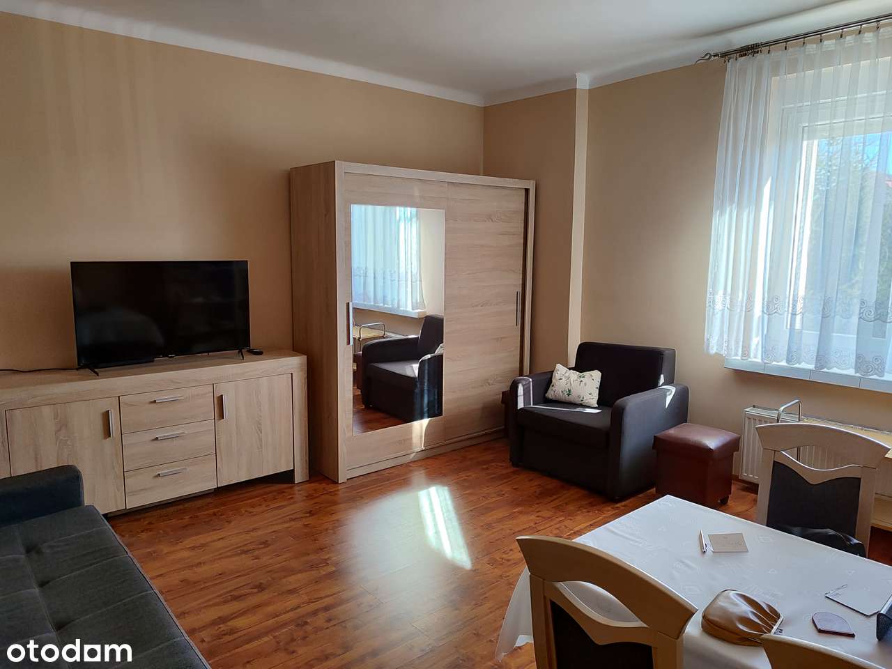 Przestronna kawalerka - Pełny obrazek: 5/20