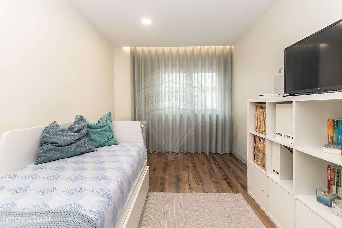 Apartamento T3 no Montijo, com parqueamento e arrecadação-2