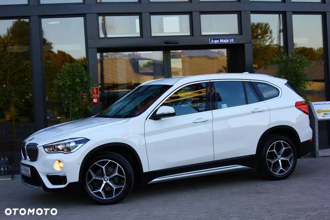 BMW X1 sDrive18i xLine - 3